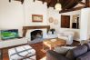 Casa en Luján de Cuyo -  Espaciosa y cálida en medio de gran parque Casa en Luján de Cuyo -  Espaciosa y cálida en medio de gran parque