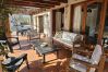 Casa en Luján de Cuyo -  Espaciosa y cálida en medio de gran parque Casa en Luján de Cuyo -  Espaciosa y cálida en medio de gran parque