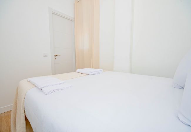 Apartamento en Madrid - Acogedor y coqueto apartamento de 3 dormitorios en Madrid .Temporal Apartamento en Madrid - Acogedor y coqueto apartamento de 3 dormitorios en Madrid .Temporal