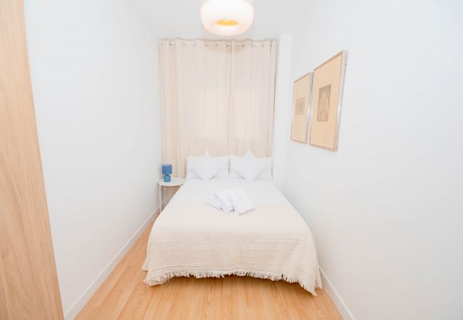 Apartamento en Madrid - Acogedor y coqueto apartamento de 3 dormitorios en Madrid .Temporal Apartamento en Madrid - Acogedor y coqueto apartamento de 3 dormitorios en Madrid .Temporal
