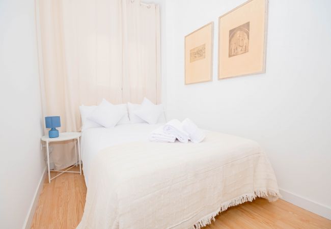 Apartamento en Madrid - Acogedor y coqueto apartamento de 3 dormitorios en Madrid .Temporal Apartamento en Madrid - Acogedor y coqueto apartamento de 3 dormitorios en Madrid .Temporal