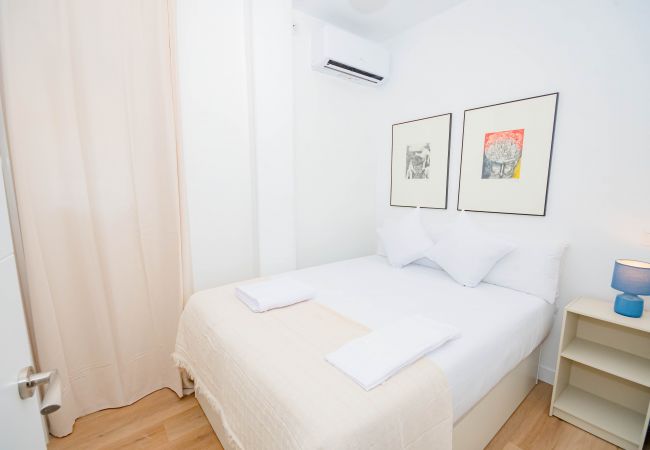 Apartamento en Madrid - Acogedor y coqueto apartamento de 3 dormitorios en Madrid .Temporal Apartamento en Madrid - Acogedor y coqueto apartamento de 3 dormitorios en Madrid .Temporal