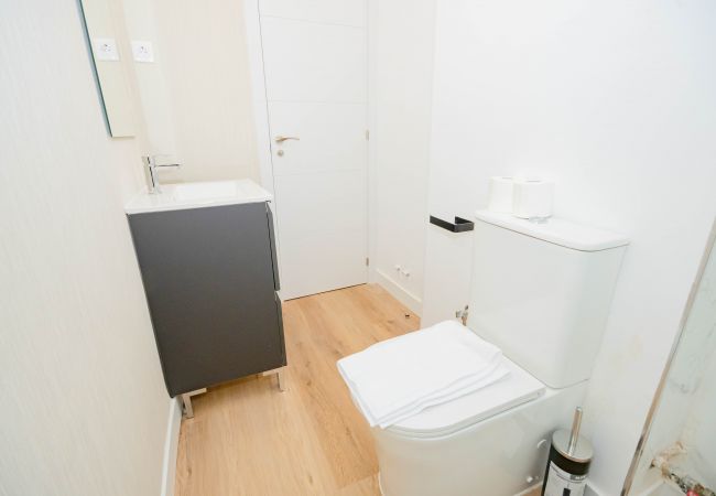 Apartamento en Madrid - Acogedor y coqueto apartamento de 3 dormitorios en Madrid .Temporal Apartamento en Madrid - Acogedor y coqueto apartamento de 3 dormitorios en Madrid .Temporal