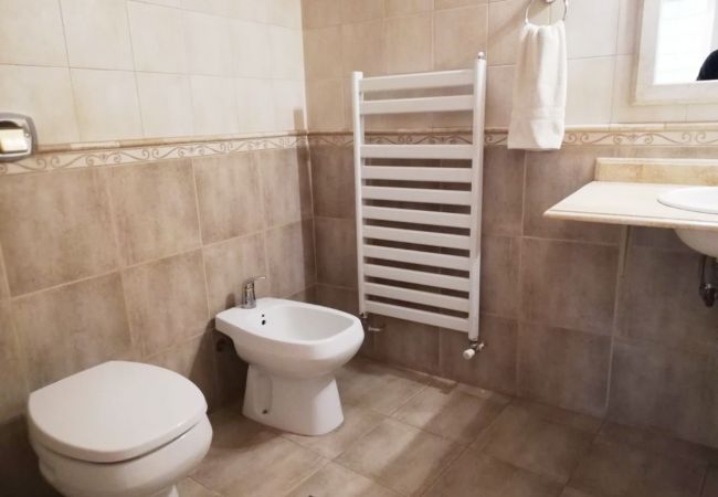 Casa en Mendoza -  Espectacular casa cerca de Arístides Villanueva Casa en Mendoza -  Espectacular casa cerca de Arístides Villanueva