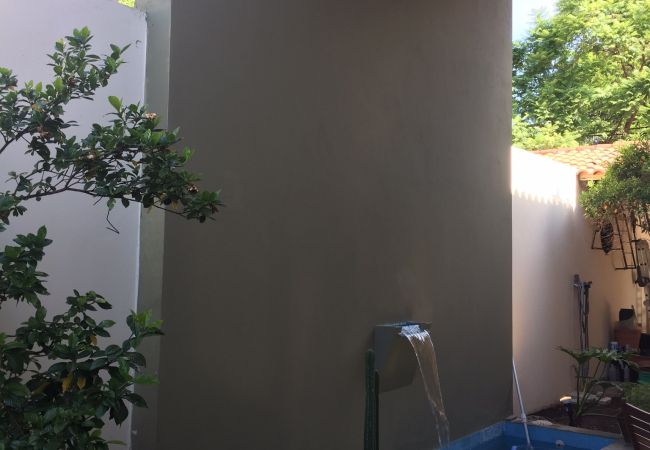 Casa en Mendoza -  Espectacular casa cerca de Arístides Villanueva Casa en Mendoza -  Espectacular casa cerca de Arístides Villanueva