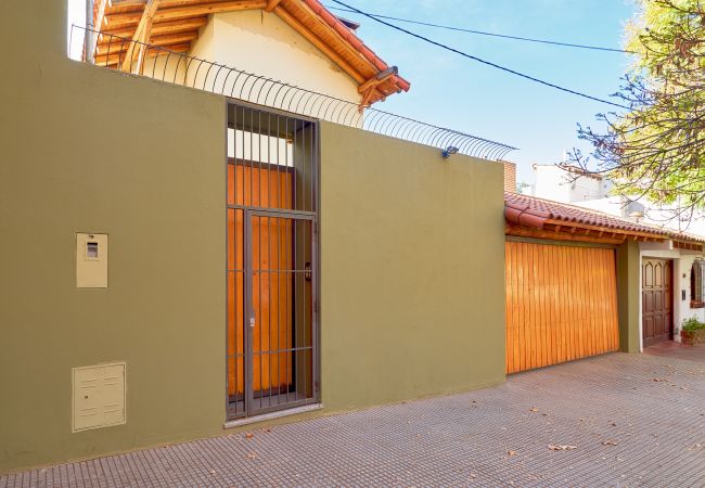 Casa en Mendoza -  Espectacular casa cerca de Arístides Villanueva Casa en Mendoza -  Espectacular casa cerca de Arístides Villanueva