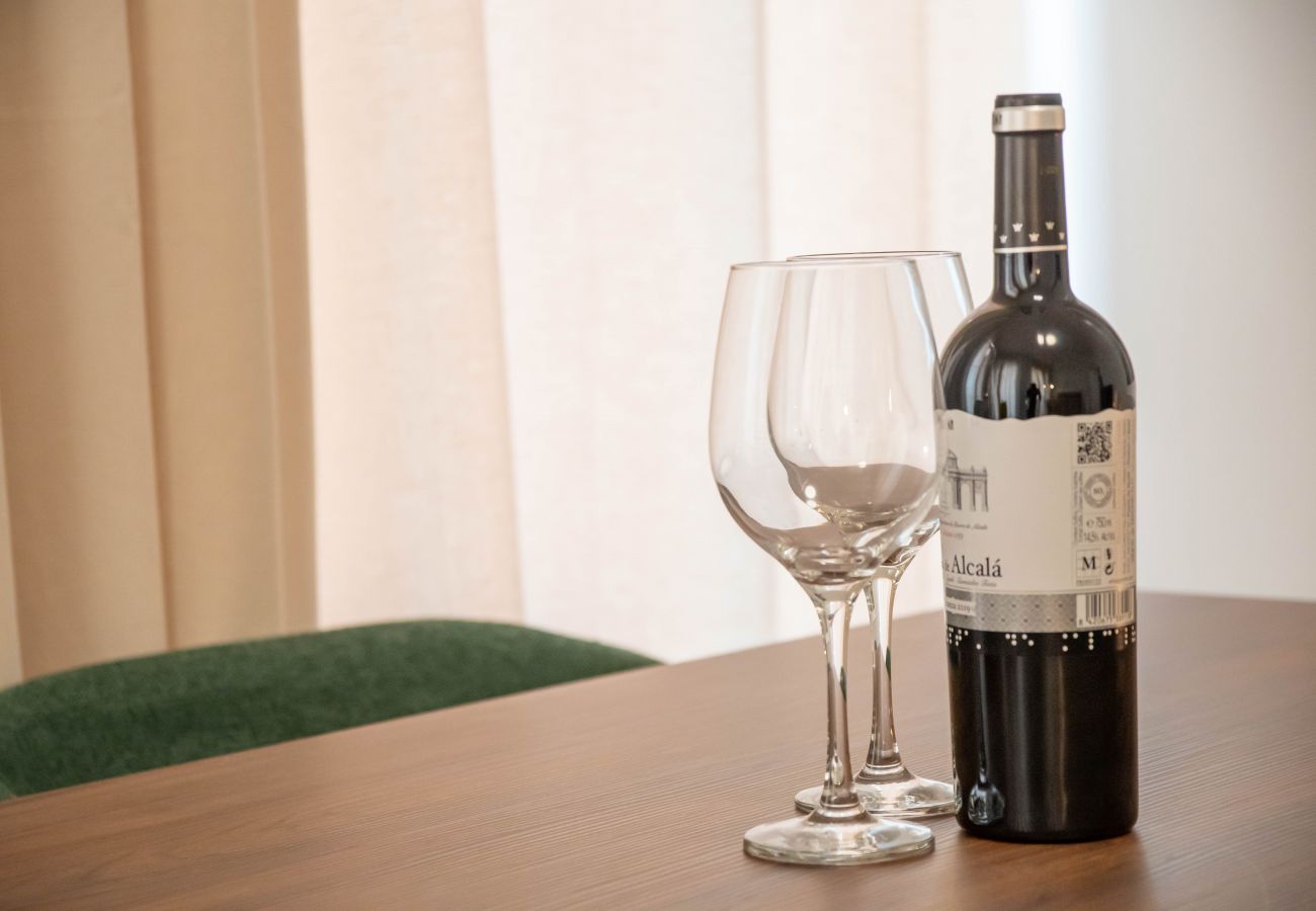 Apartamento en Madrid - Luminoso y amplio apartamento en Cuatro Caminos Madrid. Temporal  Apartamento en Madrid - Luminoso y amplio apartamento en Cuatro Caminos Madrid. Temporal