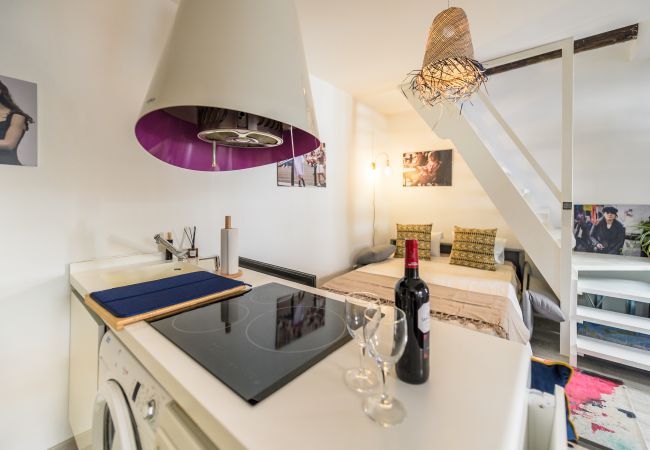 Apartamento en Madrid - Encantadora buhardilla dúplex en el corazón de Madrid.Temporal Apartamento en Madrid - Encantadora buhardilla dúplex en el corazón de Madrid.Temporal