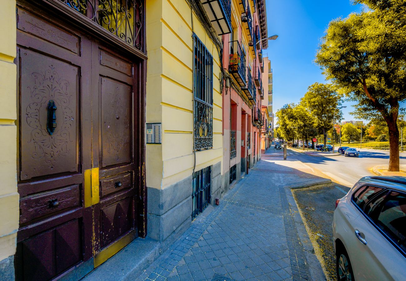 Apartamento en Madrid - Encantadora buhardilla dúplex en el corazón de Madrid.Temporal Apartamento en Madrid - Encantadora buhardilla dúplex en el corazón de Madrid.Temporal