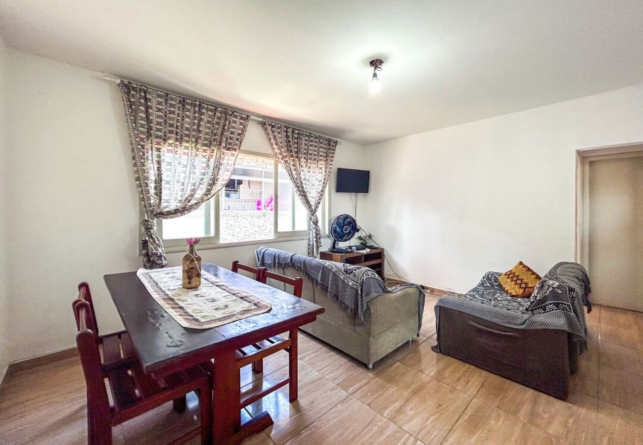 Apartamento en São Vicente - Ótimo apartamento a 850m Praia do Gonzaguinha/SP