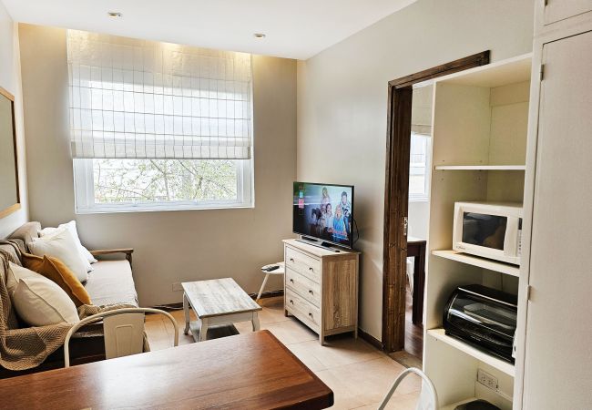 Apartamento en Mendoza -  Luminoso en pleno centro a 1 cuadra de la Peatonal Apartamento en Mendoza -  Luminoso en pleno centro a 1 cuadra de la Peatonal