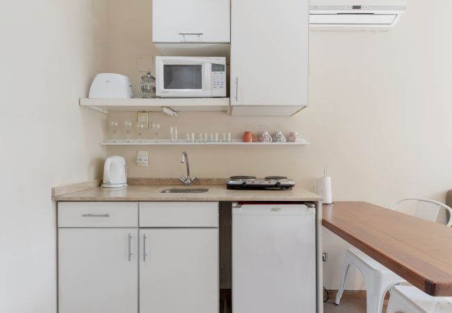 Apartamento en Mendoza -  Luminoso en pleno centro a 1 cuadra de la Peatonal Apartamento en Mendoza -  Luminoso en pleno centro a 1 cuadra de la Peatonal