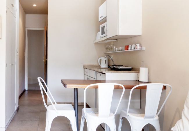 Apartamento en Mendoza -  Luminoso en pleno centro a 1 cuadra de la Peatonal Apartamento en Mendoza -  Luminoso en pleno centro a 1 cuadra de la Peatonal