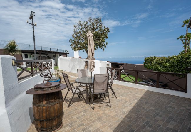 Apartamento en Santa Cruz de Tenerife - Refugio de paz en medio de la naturaleza Apartamento en Santa Cruz de Tenerife - Refugio de paz en medio de la naturaleza