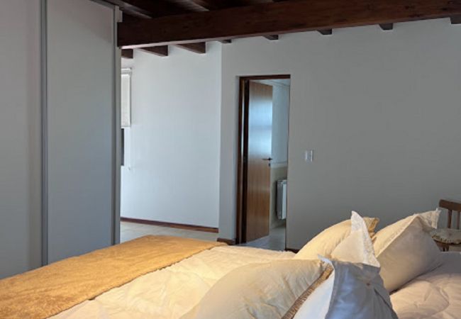 Casa en Mendoza -  Amplia y Luminosa Casa con Excelente Ubicación Casa en Mendoza -  Amplia y Luminosa Casa con Excelente Ubicación