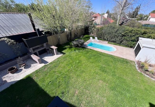 Casa en Mendoza -  Amplia y Luminosa Casa con Excelente Ubicación Casa en Mendoza -  Amplia y Luminosa Casa con Excelente Ubicación