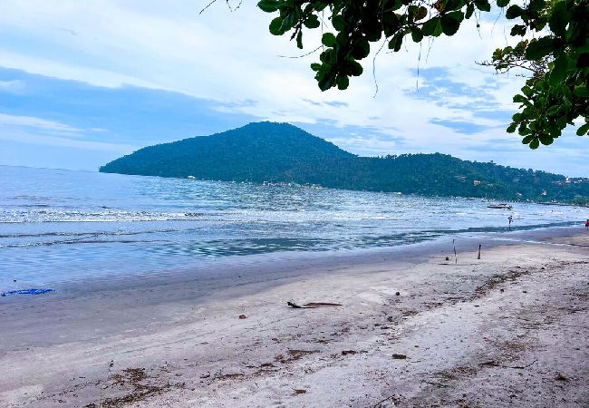 Apartamento en Ubatuba - Ótimo Apto a 250m da Praia do Itaguá 