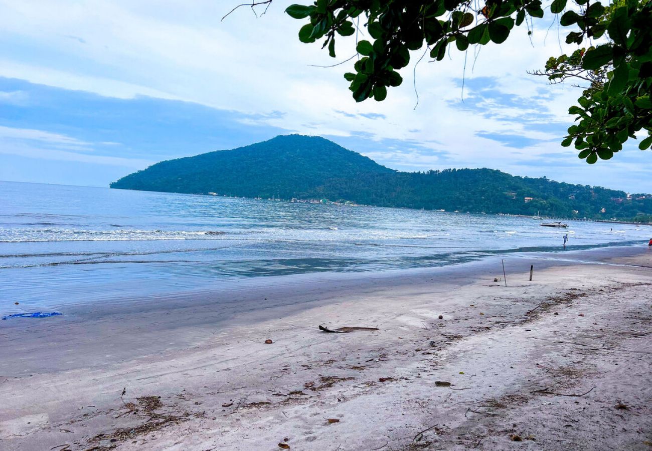 Apartamento en Ubatuba - Ótimo Apto a 250m da Praia do Itaguá 