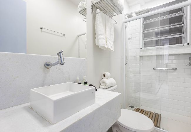 Apartamento en Rio de Janeiro - Estúdio com Wi-Fi a 200m da Praia de Copacabana/RJ Apartamento en Rio de Janeiro - Estúdio com Wi-Fi a 200m da Praia de Copacabana/RJ