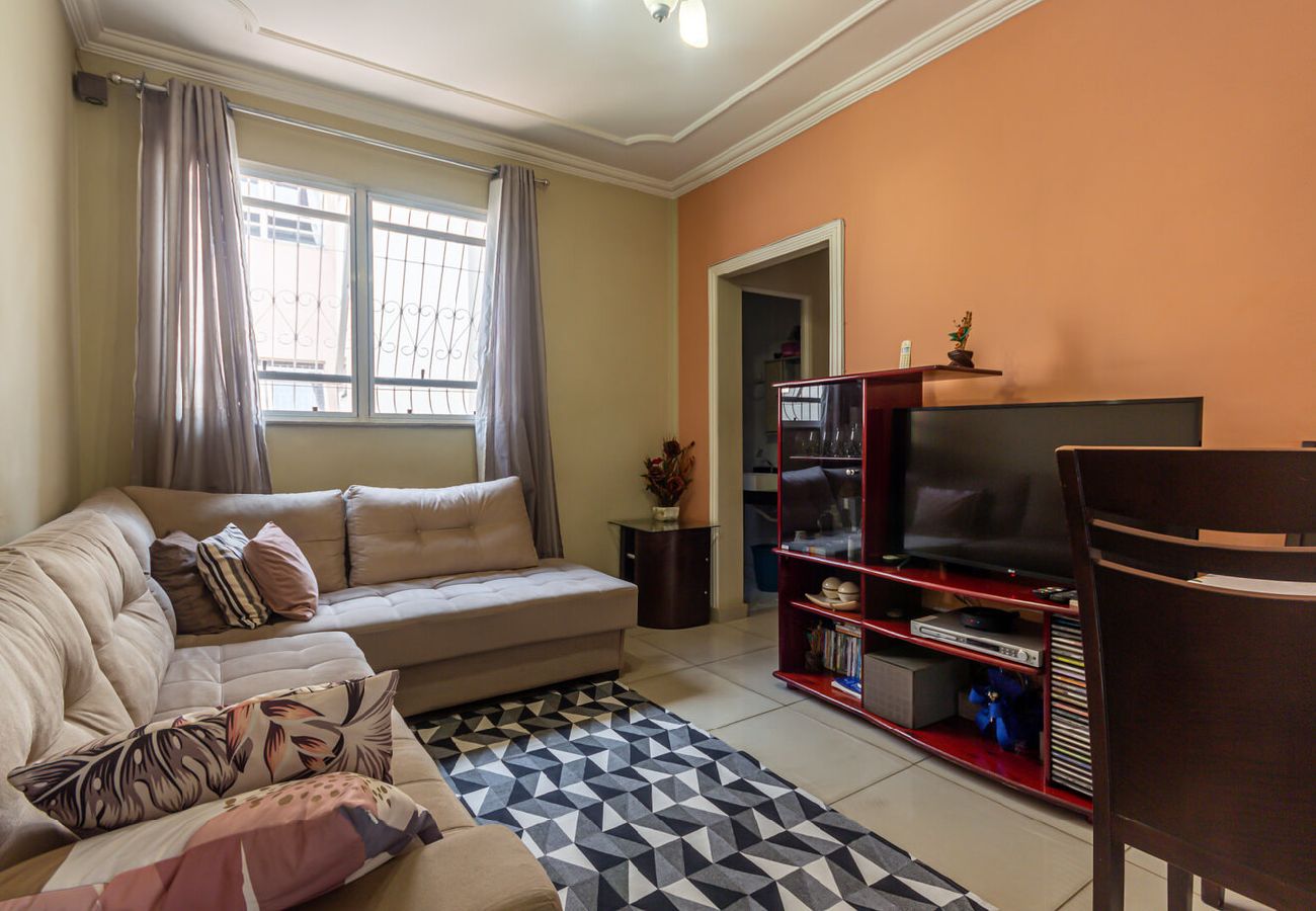 Apartamento en Belo Horizonte - Apto com ótima localização, Wi-Fi e garagem