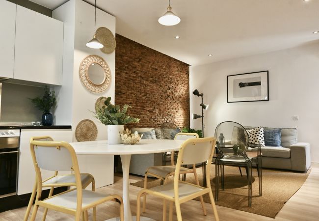 Apartamento en Madrid - Moderno Apartamento de dos dormitorios y dos baños en Avenida América .Temporal Apartamento en Madrid - Moderno Apartamento de dos dormitorios y dos baños en Avenida América .Temporal