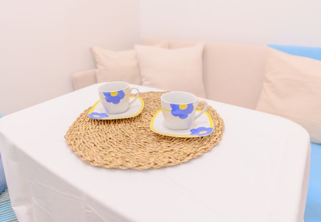 Apartamento en Madrid - Atractivo apartamento de un dormitorio con patio interior junto al Intercambiador de Avenida América Temporal Apartamento en Madrid - Atractivo apartamento de un dormitorio con patio interior junto al Intercambiador de Avenida América Temporal