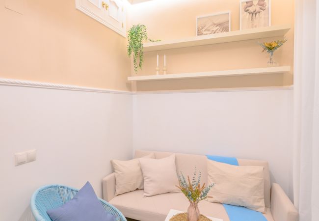 Apartamento en Madrid - Atractivo apartamento de un dormitorio con patio interior junto al Intercambiador de Avenida América Temporal Apartamento en Madrid - Atractivo apartamento de un dormitorio con patio interior junto al Intercambiador de Avenida América Temporal