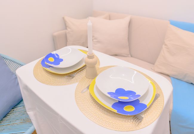 Apartamento en Madrid - Atractivo apartamento de un dormitorio con patio interior junto al Intercambiador de Avenida América Temporal Apartamento en Madrid - Atractivo apartamento de un dormitorio con patio interior junto al Intercambiador de Avenida América Temporal