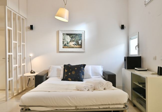 Apartamento en Madrid - Apartamento con encanto a pocos metros de Puerta del Sol Apartamento en Madrid - Apartamento con encanto a pocos metros de Puerta del Sol