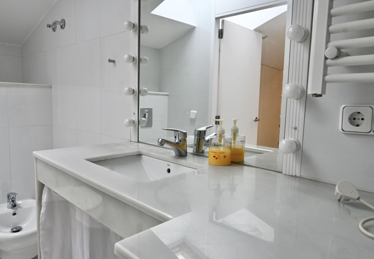 Apartamento en Madrid - Apartamento con encanto a pocos metros de Puerta del Sol Apartamento en Madrid - Apartamento con encanto a pocos metros de Puerta del Sol