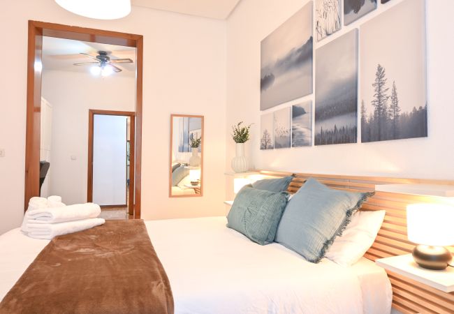 Apartamento en Madrid - Apartamento de Cuatro Dormitorios en el Bohemio Barrio de Malasaña.Temporal  Apartamento en Madrid - Apartamento de Cuatro Dormitorios en el Bohemio Barrio de Malasaña.Temporal