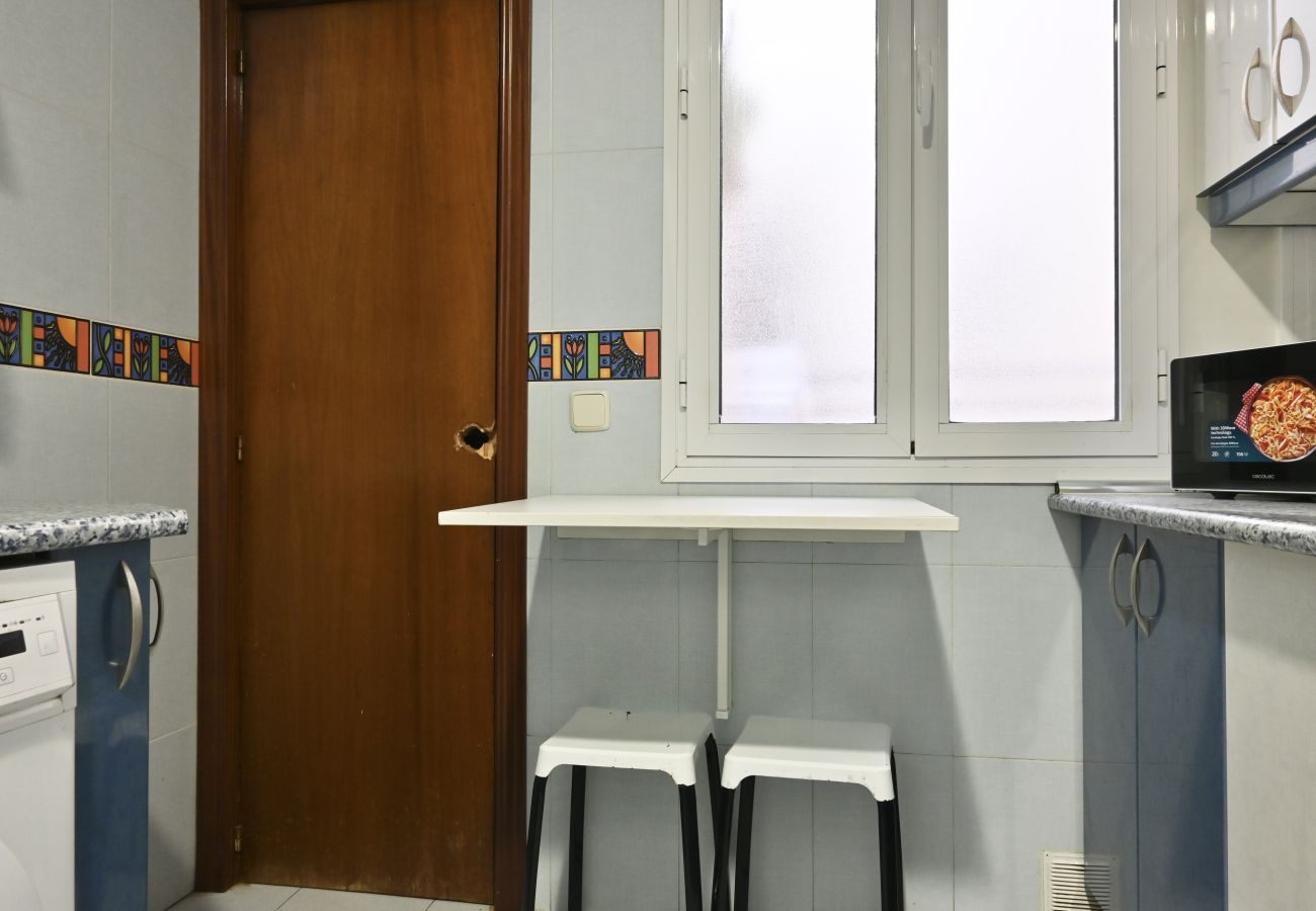 Apartamento en Madrid - Apartamento de Cuatro Dormitorios en el Bohemio Barrio de Malasaña.Temporal  Apartamento en Madrid - Apartamento de Cuatro Dormitorios en el Bohemio Barrio de Malasaña.Temporal