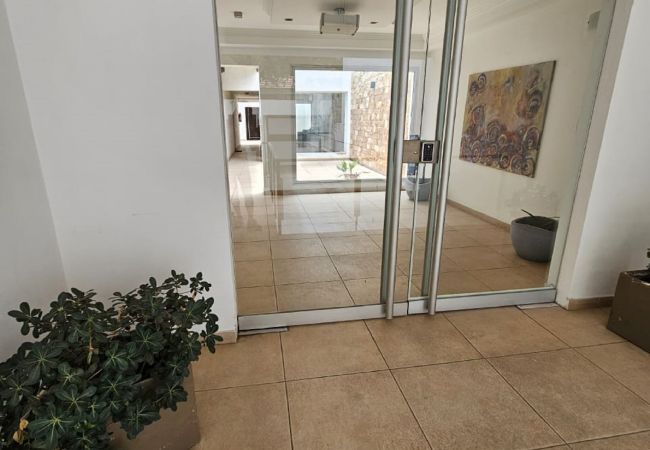 Apartamento en Mendoza - Moderno Duplex en la 5ta Sección con Cochera Apartamento en Mendoza - Moderno Duplex en la 5ta Sección con Cochera