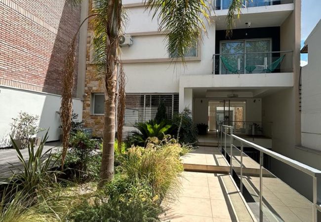Apartamento en Mendoza - Moderno Duplex en la 5ta Sección con Cochera Apartamento en Mendoza - Moderno Duplex en la 5ta Sección con Cochera