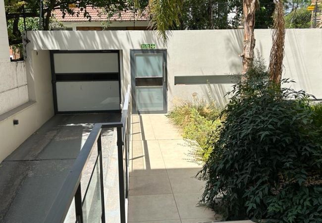 Apartamento en Mendoza - Moderno Duplex en la 5ta Sección con Cochera Apartamento en Mendoza - Moderno Duplex en la 5ta Sección con Cochera