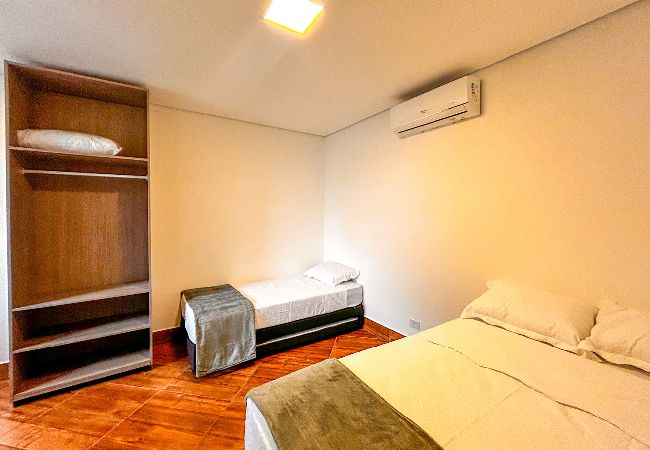 Apartamento en Bertioga - Flat a beira mar da Praia de Guaratuba-Bertioga/SP Apartamento en Bertioga - Flat a beira mar da Praia de Guaratuba-Bertioga/SP