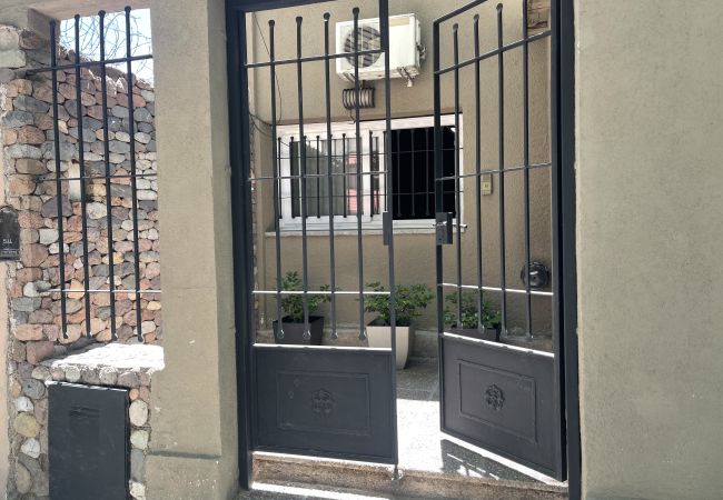 Casa en Mendoza - Amplia y luminosa con patio y parrilla Casa en Mendoza - Amplia y luminosa con patio y parrilla