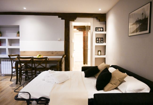 Apartamento en Madrid - Céntrica y amplia vivienda de 4 dormitorios en La Latina Apartamento en Madrid - Céntrica y amplia vivienda de 4 dormitorios en La Latina