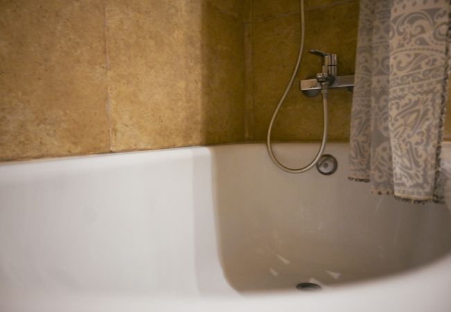 Apartamento en Madrid - Céntrica y amplia vivienda de 4 dormitorios en La Latina Apartamento en Madrid - Céntrica y amplia vivienda de 4 dormitorios en La Latina