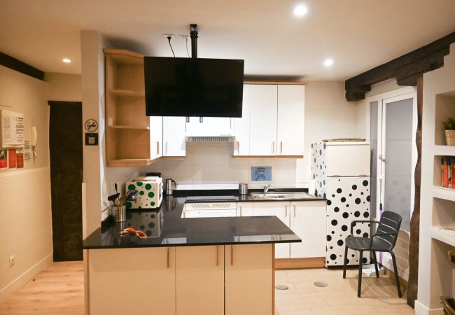 Apartamento en Madrid - Céntrica y amplia vivienda de 4 dormitorios en La Latina Apartamento en Madrid - Céntrica y amplia vivienda de 4 dormitorios en La Latina