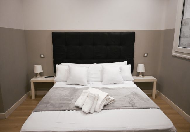 Apartamento en Madrid -  Amplia vivienda de tres dormitorios en La Latina Apartamento en Madrid -  Amplia vivienda de tres dormitorios en La Latina