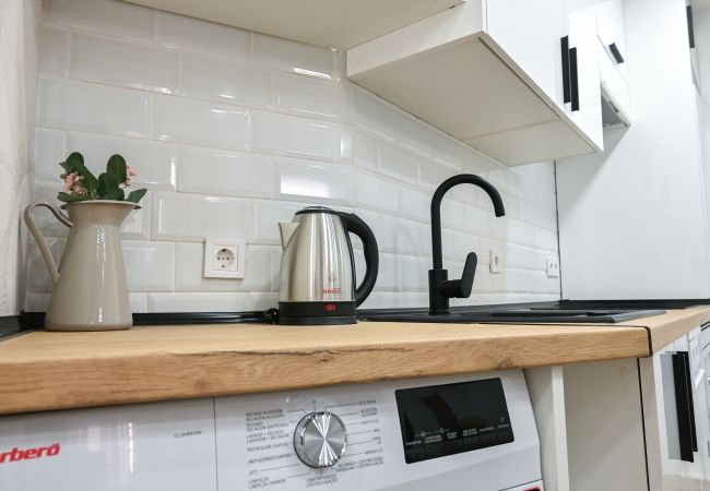 Apartamento en Madrid - Encantador apartamento de un dormitorio en Madrid, cerca al metro Tetuán . Temporal  Apartamento en Madrid - Encantador apartamento de un dormitorio en Madrid, cerca al metro Tetuán . Temporal