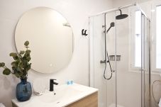 Apartamento en Madrid - Espléndido Apartamento de tres Dormitorios en Cuatro Caminos: Modernidad y Confort en tu Nuevo Hogar