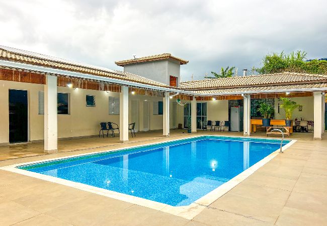 Casa en Mairinque - Casa de campo com lazer completo em Mairinque/SP