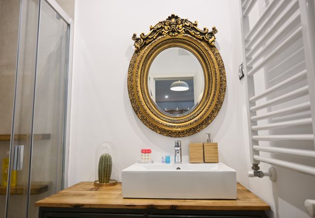 Apartamento en Madrid - Agradable Apartamento de 2 Dormitorios y 2 baños en el Barrio Universidad Apartamento en Madrid - Agradable Apartamento de 2 Dormitorios y 2 baños en el Barrio Universidad