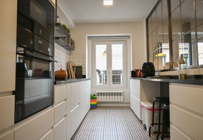 Apartamento en Madrid - Agradable Apartamento de 2 Dormitorios y 2 baños en el Barrio Universidad Apartamento en Madrid - Agradable Apartamento de 2 Dormitorios y 2 baños en el Barrio Universidad