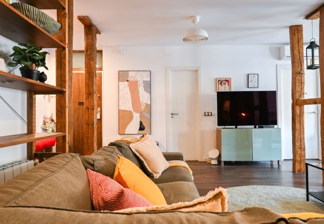 Apartamento en Madrid - Agradable Apartamento de 2 Dormitorios y 2 baños en el Barrio Universidad Apartamento en Madrid - Agradable Apartamento de 2 Dormitorios y 2 baños en el Barrio Universidad
