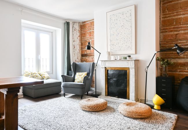 Apartamento en Madrid - Agradable Apartamento de 2 Dormitorios y 2 baños en el Barrio Universidad Apartamento en Madrid - Agradable Apartamento de 2 Dormitorios y 2 baños en el Barrio Universidad