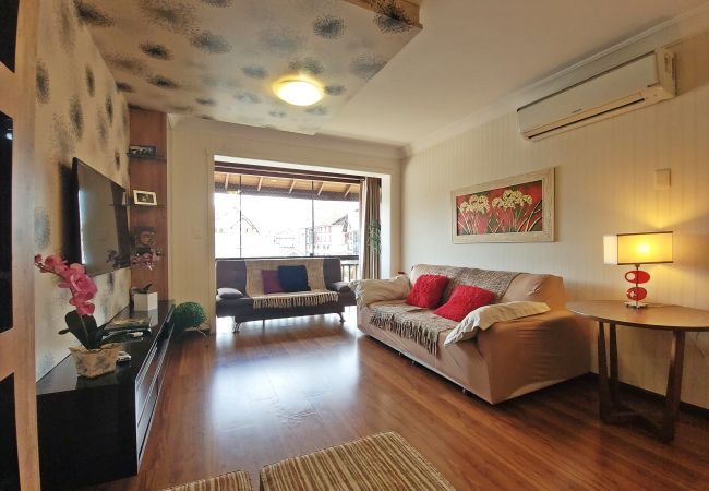 Apartamento en Gramado - Alto Padrão a 300m da R Coberta 2D (1 suíte)