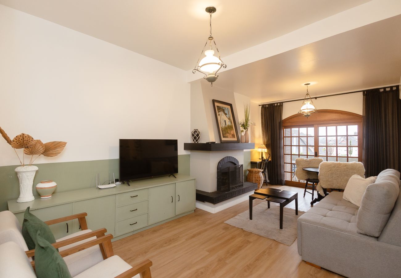 Apartamento en Gramado - Apto 4 quartos (2 suítes), 130 m da R Coberta